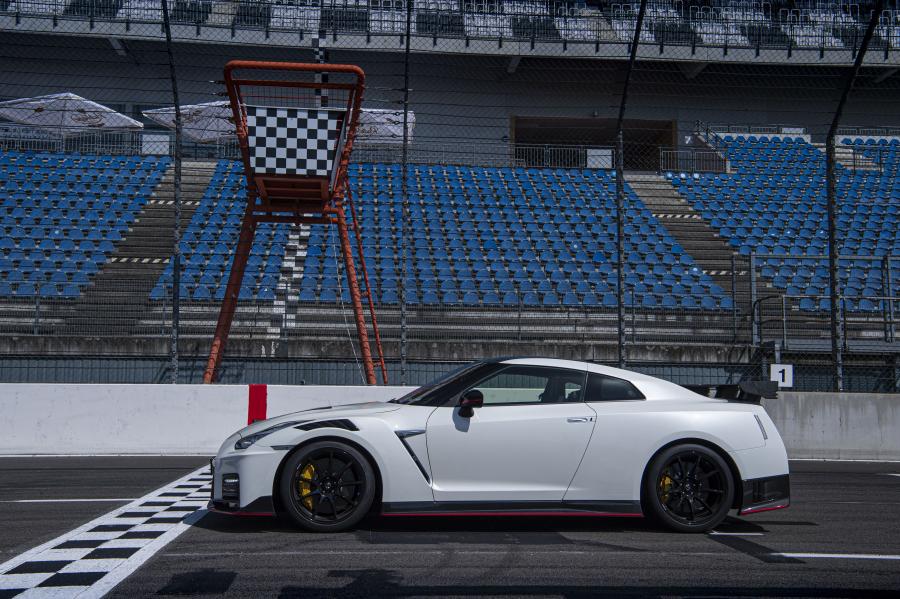  Nissan GT-R Nismo (R35) 2019 года  (WW) (фото 56 из 81)